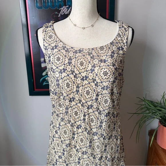 Amanda Lane Cream and Blue Floral Tiered Maxi Dress - Picture 3 of 8